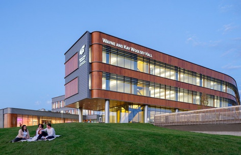 威奇托州立大学巴顿商学院–伍尔西楼，美国 / Gensler