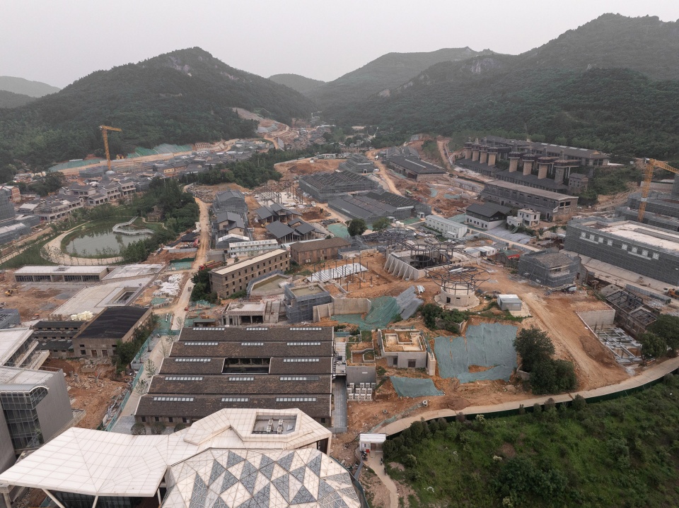 fushan alunite crystallization ponds by flip studio
