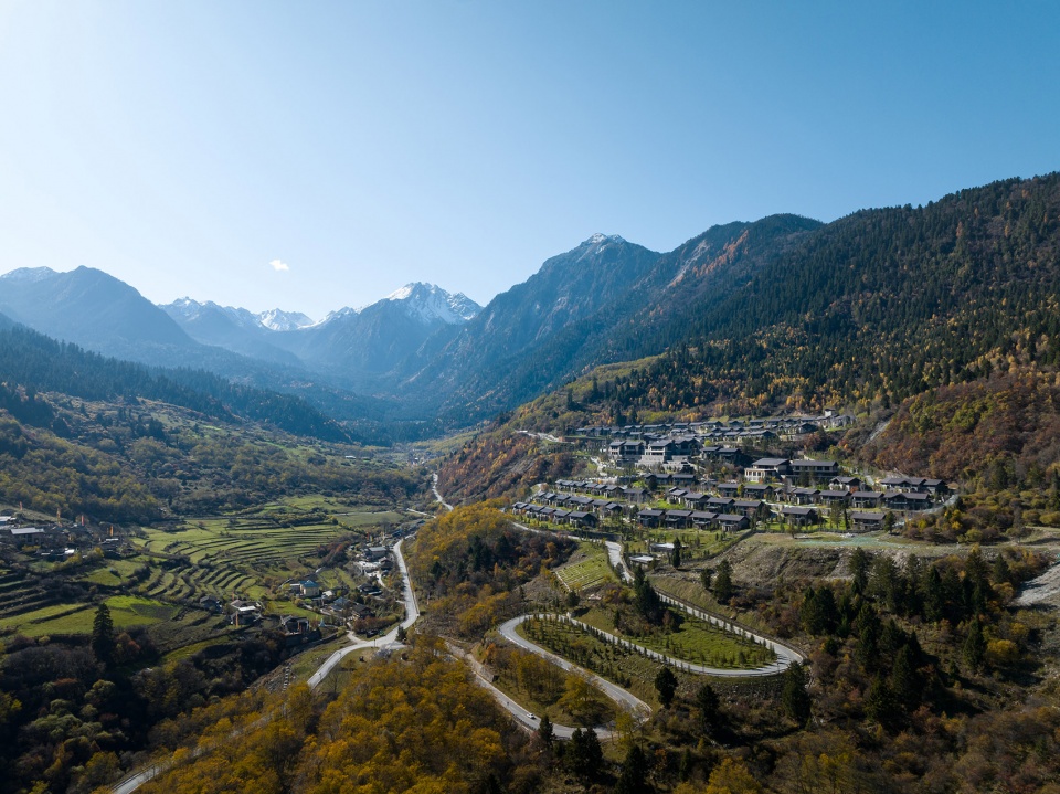 ritz carton reserve in jiuzhaigou by cswadi watg