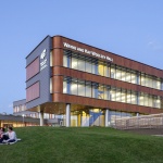 威奇托州立大学巴顿商学院–伍尔西楼，美国 / Gensler