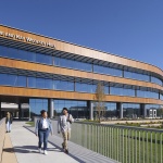 威奇托州立大学巴顿商学院–伍尔西楼，美国 / Gensler