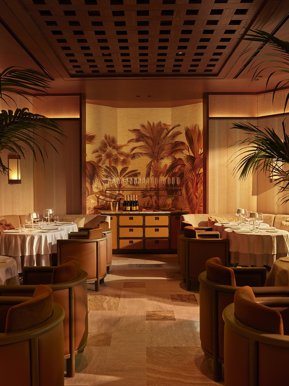 esca restaurant by urbanjobs