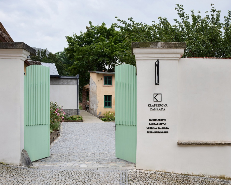 kraffer garden by matej sebek architekti atelier za mak