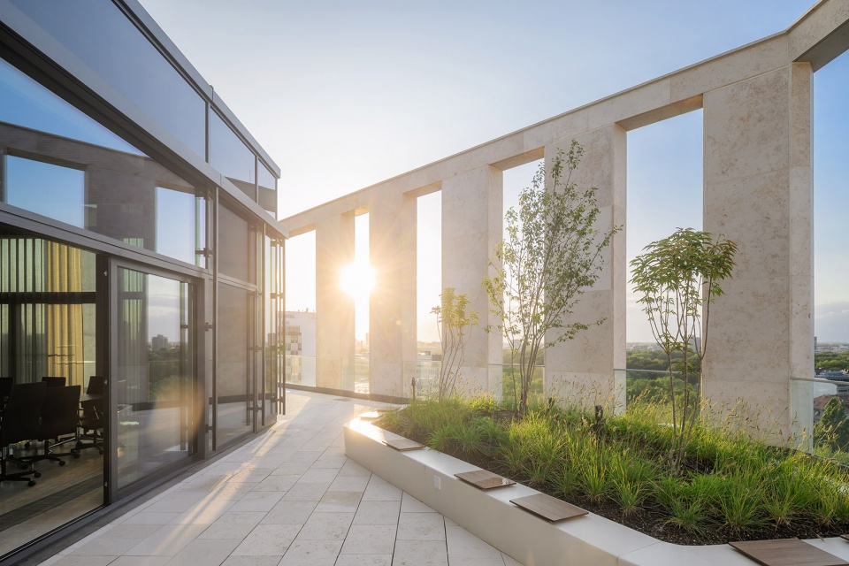 b one office building by cfmoller architects