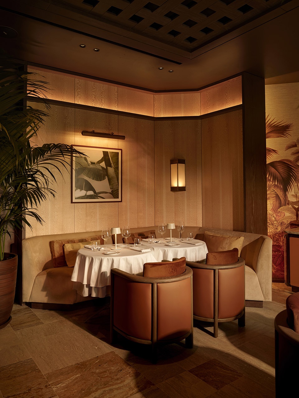 esca restaurant by urbanjobs