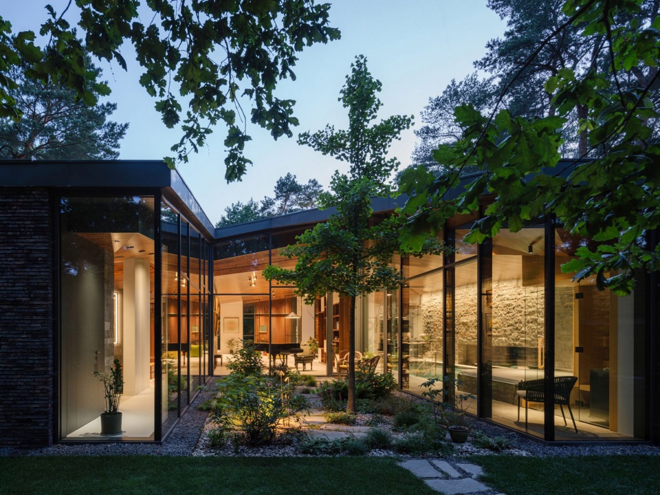 the travelers house by bbgk architekci