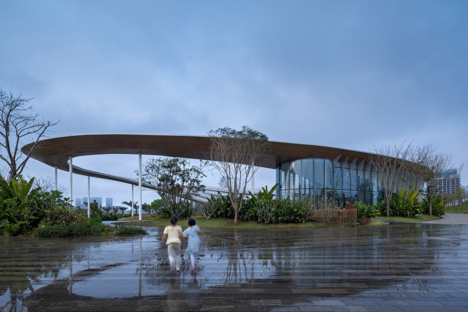 Haikou Xixiu Park Visitor Center China by MUDA Architects