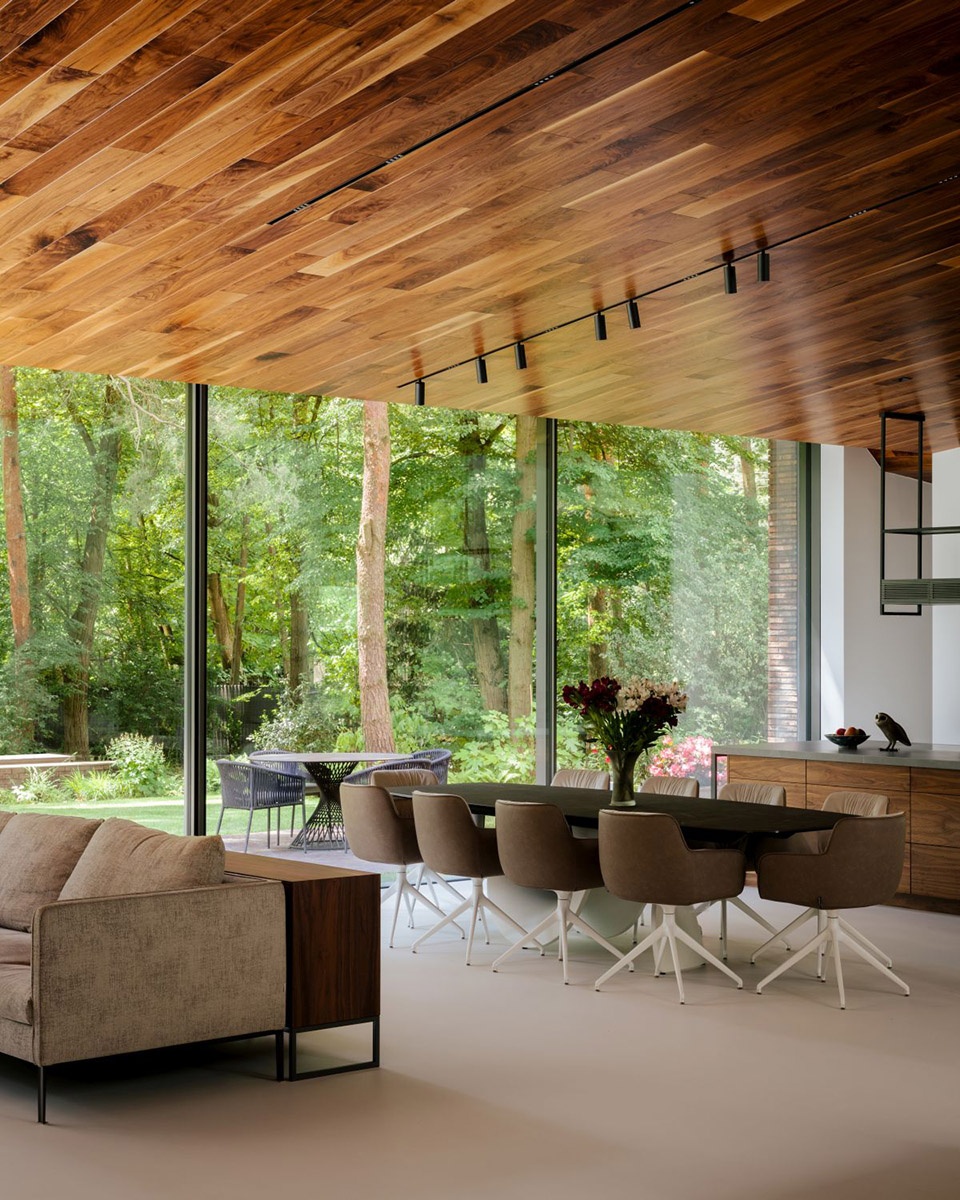 the travelers house by bbgk architekci