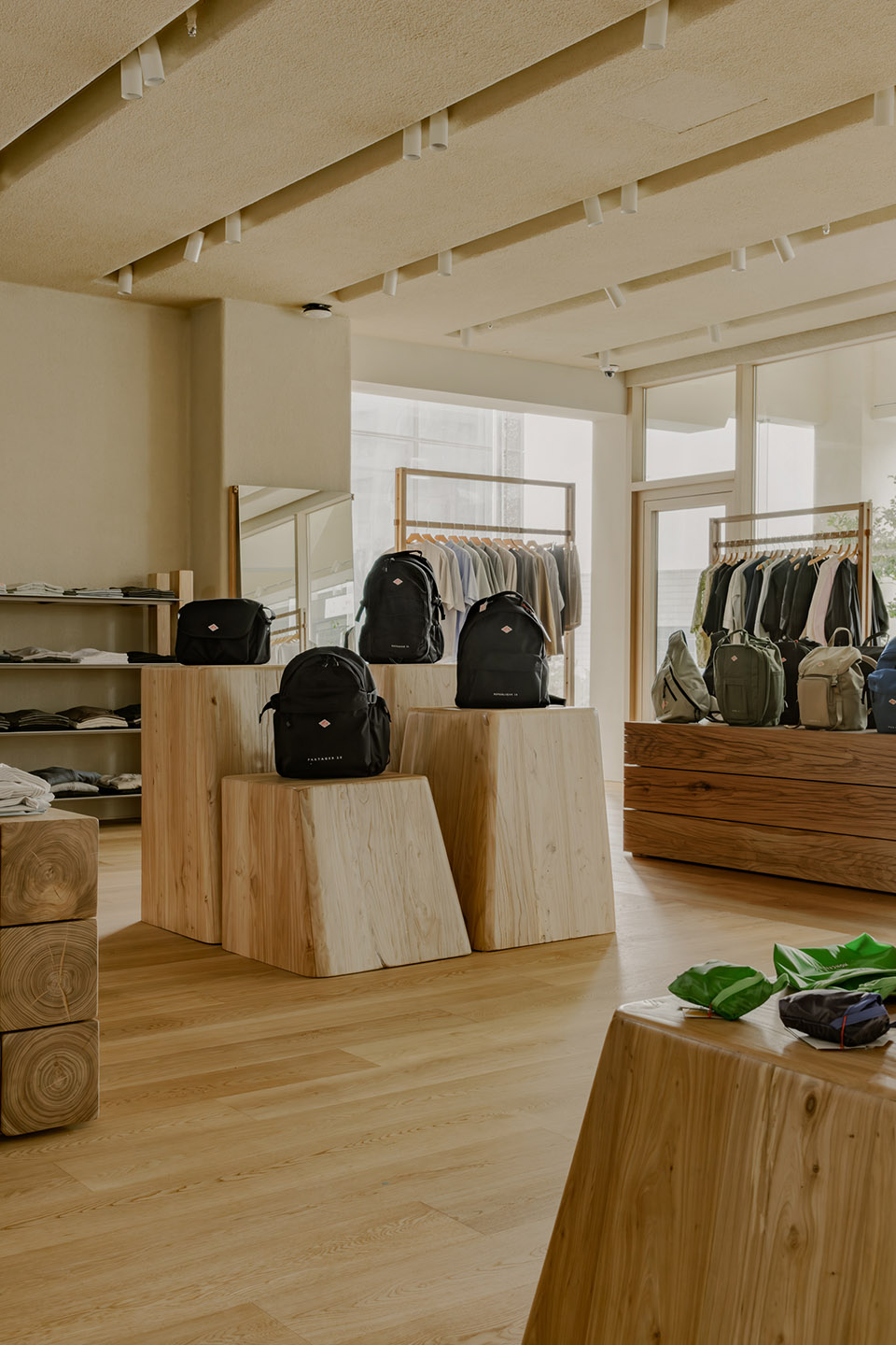 B/shop Stack Bshop Hannam Flagship Store by kooo architects - 谷德设计网
