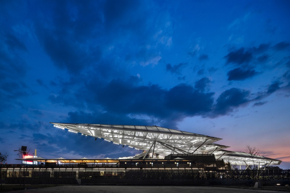 diablos rojos stadium by fgp atelier taller adg