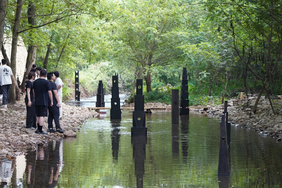 ten caskets of the river flow by lin architecture