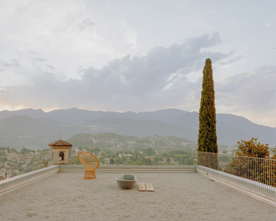 house in pazzallo by cerbi zaccara architetti