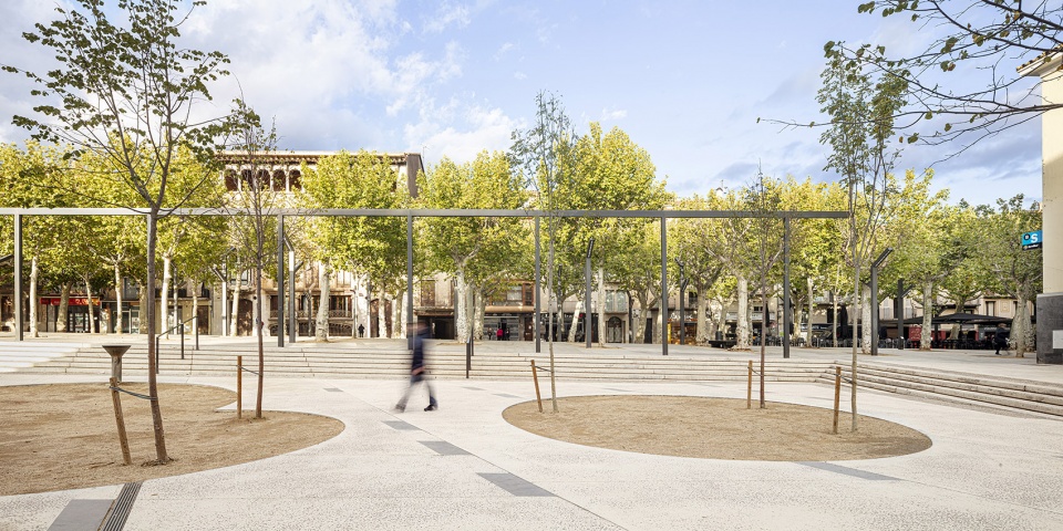 el firal dolot boulevard by anna eugeni bach