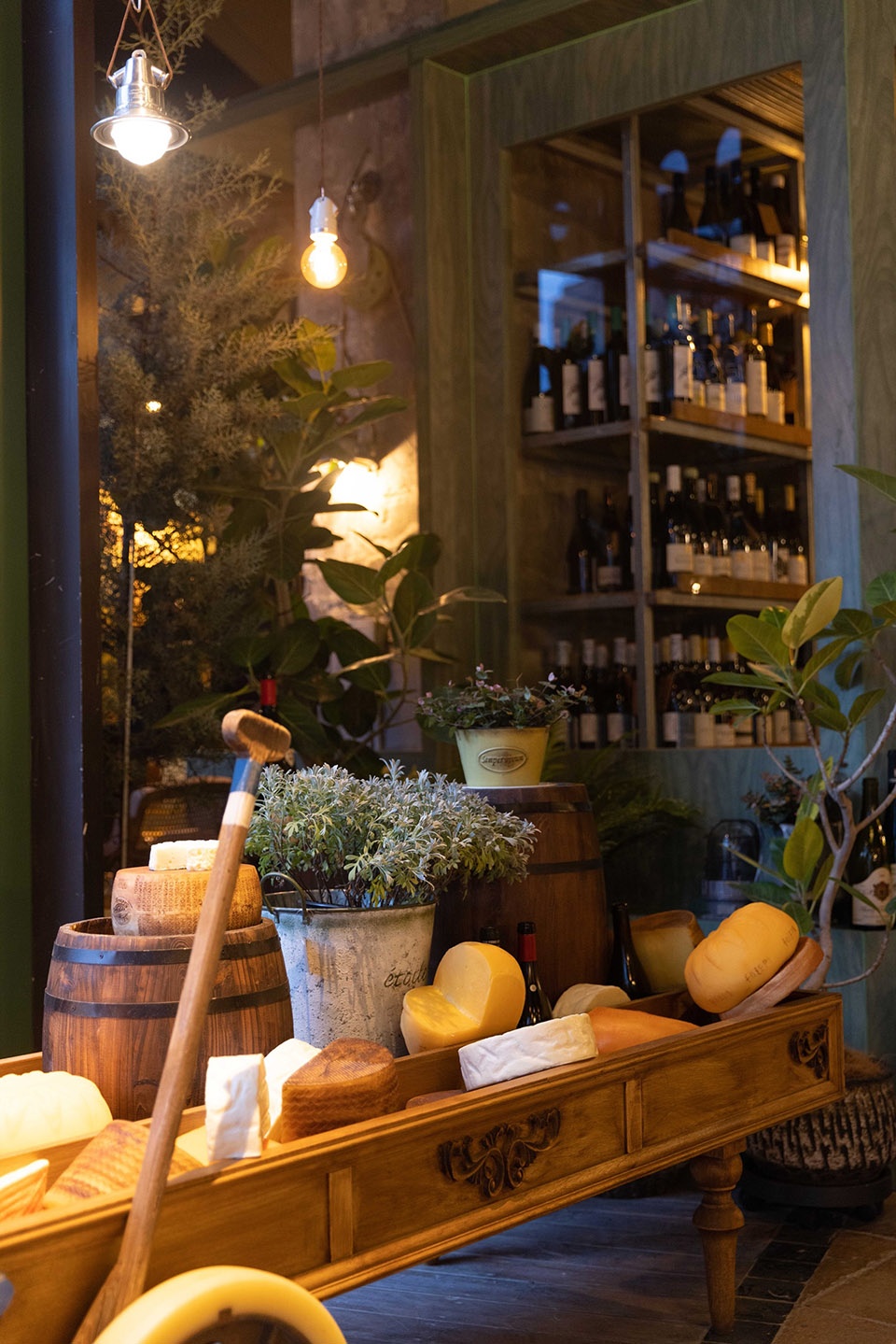 mozzarella e vino bund source store by pure design