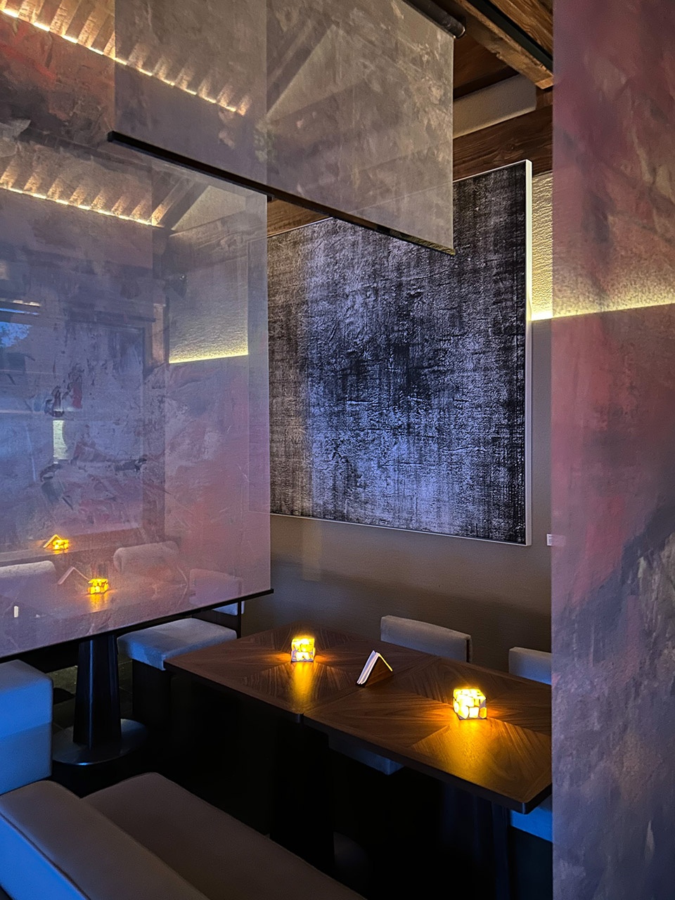 jingxhutong art museum by zxd architects