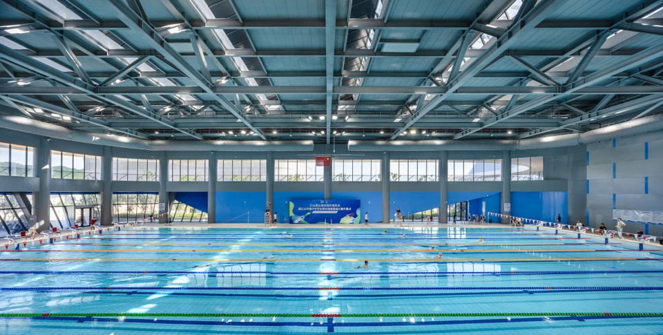 Hushan Sports Park Swimming Center by LYCS Architecture Work