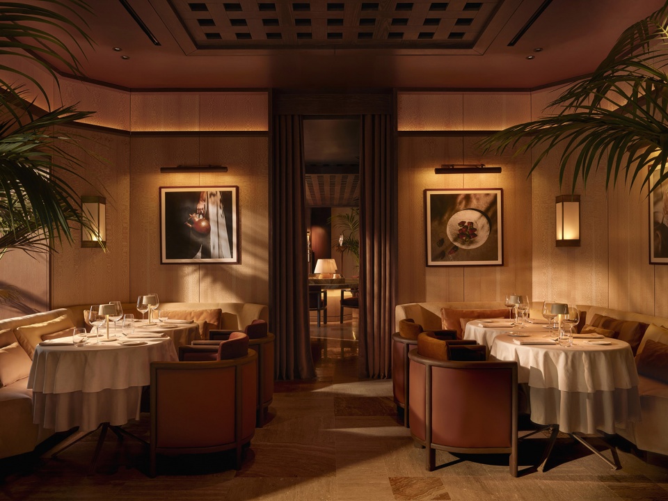 esca restaurant by urbanjobs
