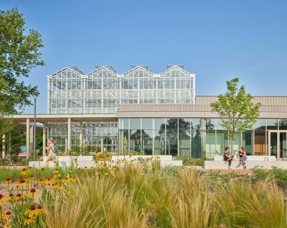 jack c taylor visitor center at the missouri botanical garden by ayers saint gross