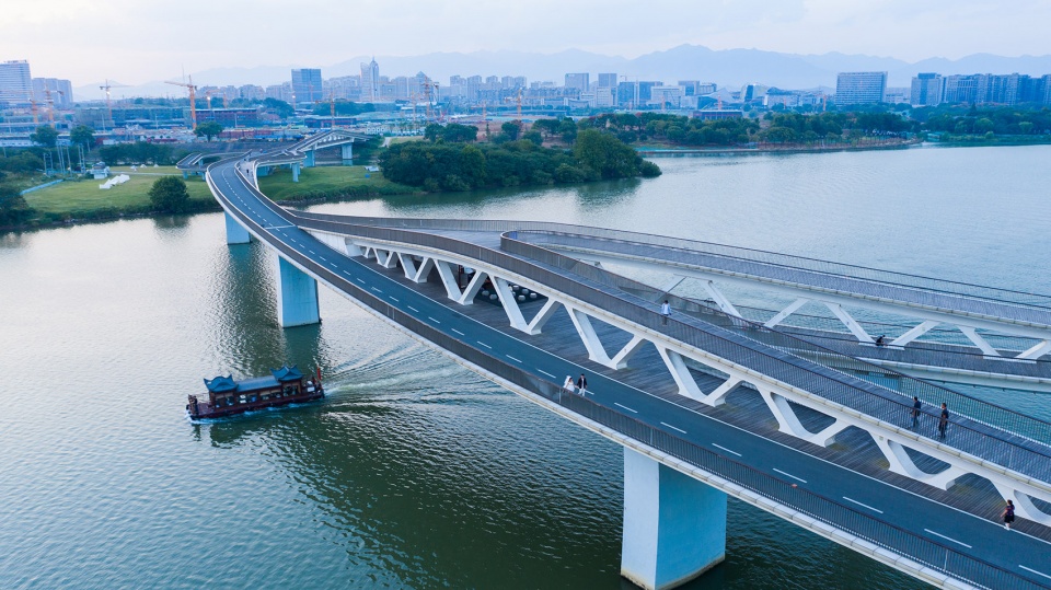 Lixian Landscape Bridge China by Turenscape