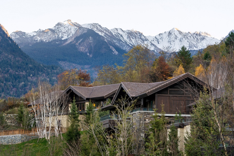 ritz carton reserve in jiuzhaigou by cswadi watg
