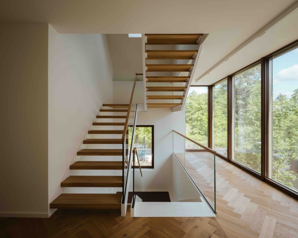 brumm by studio loes