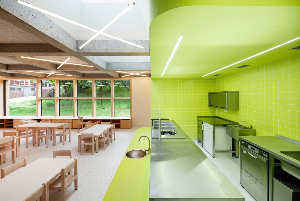 fulnek kindergarten by xtopix architekti