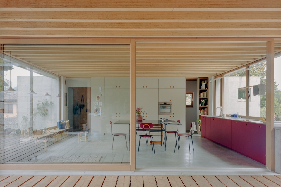 house in pazzallo by cerbi zaccara architetti