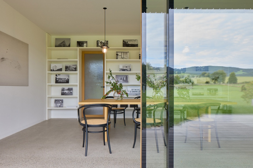 janosik headquarters and showroom by jakub janosik