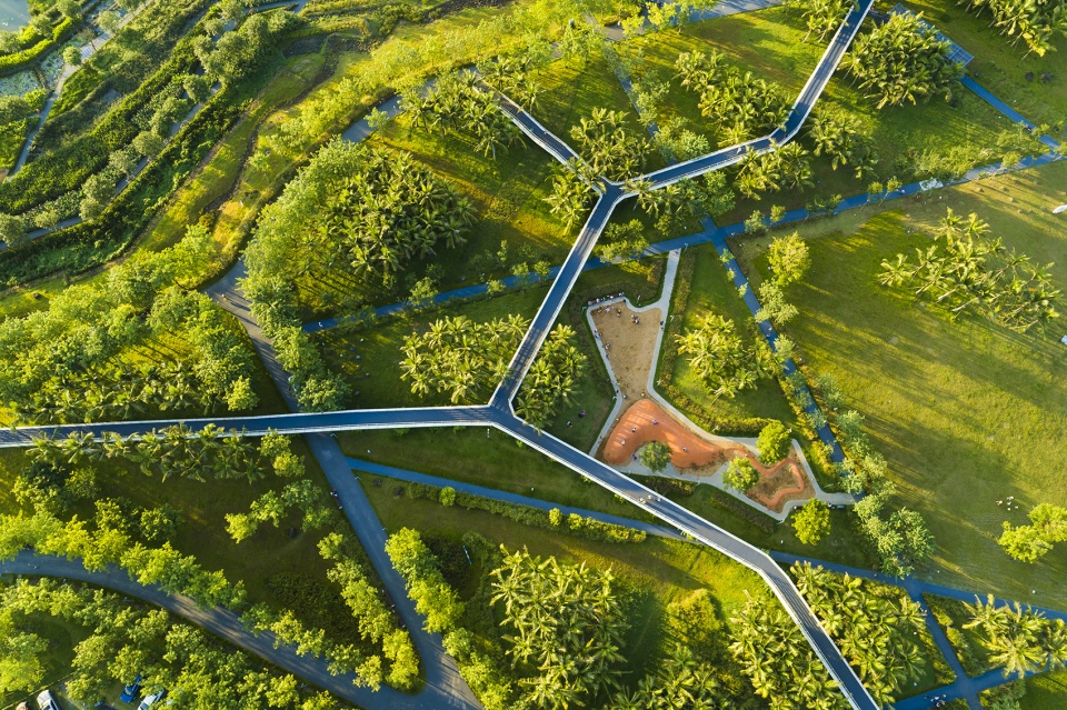 meishe river greenway and fengxiang park haikou china by turenscape