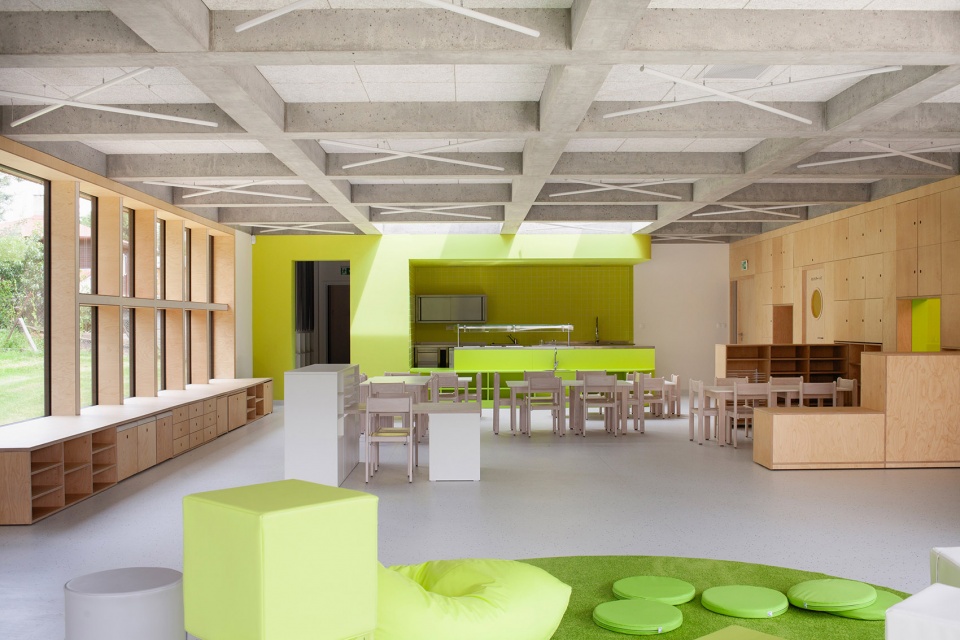 fulnek kindergarten by xtopix architekti