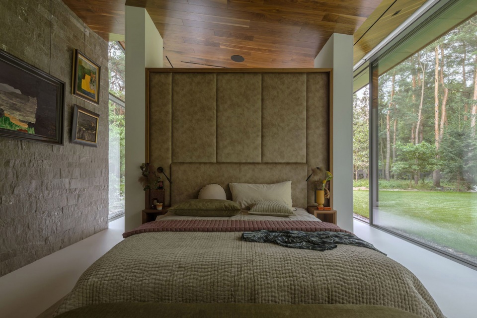 the travelers house by bbgk architekci
