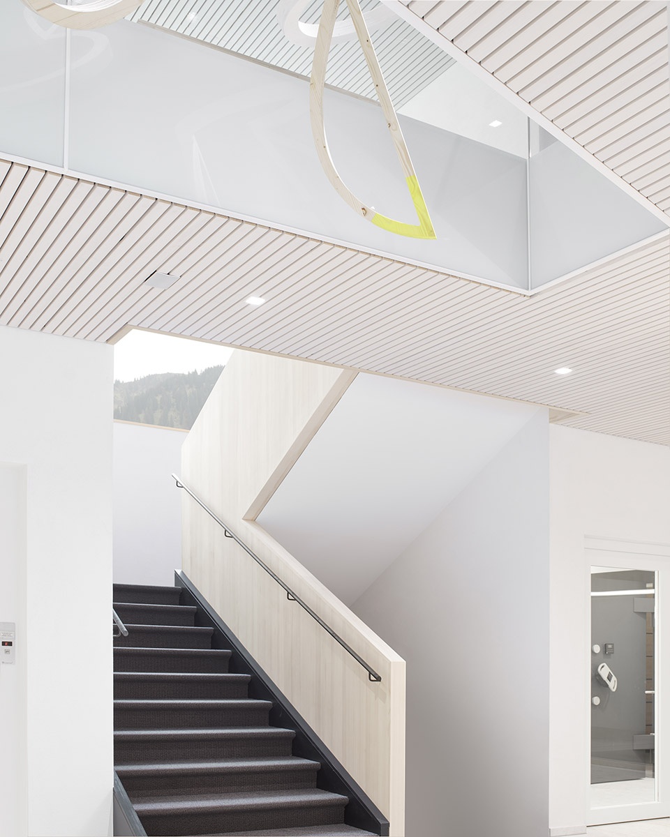 redevelopment raiffeisenbank au by firm architekten