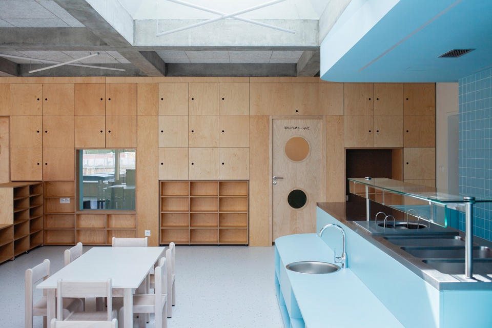 fulnek kindergarten by xtopix architekti