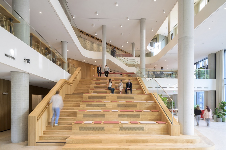 b one office building by cfmoller architects