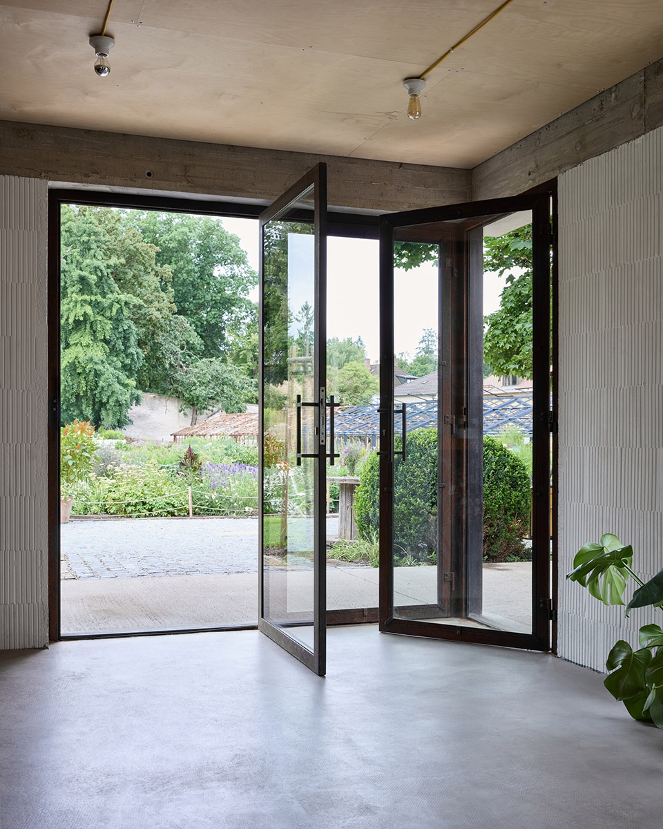 kraffer garden by matej sebek architekti atelier za mak