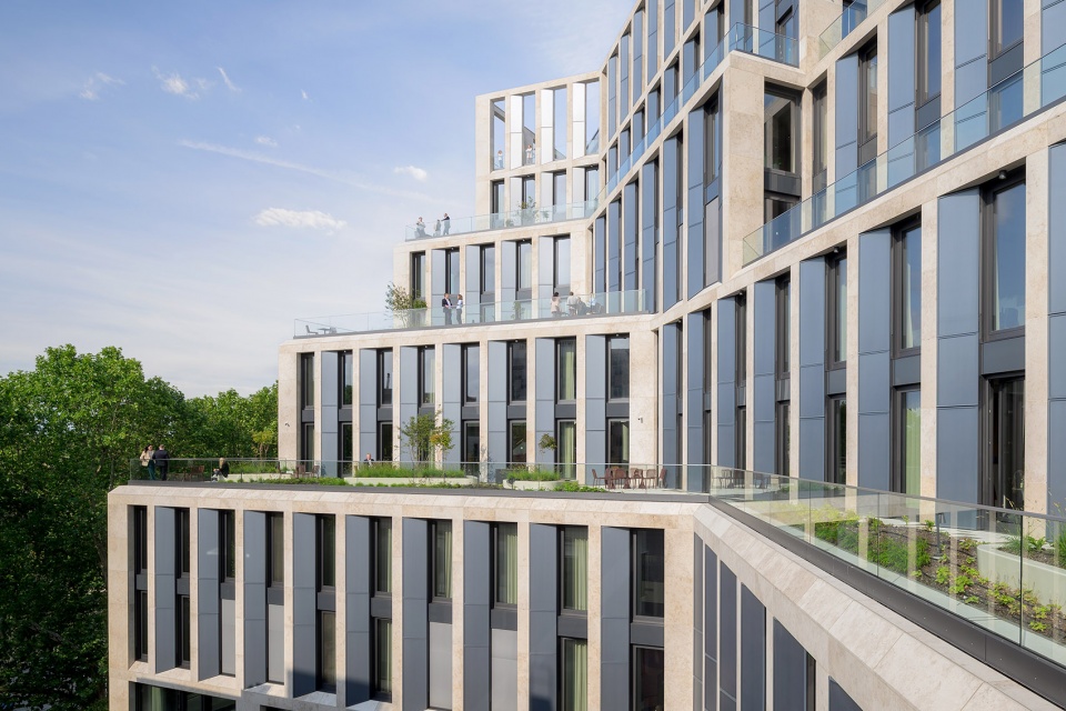 b one office building by cfmoller architects
