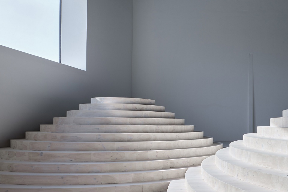 janosik headquarters and showroom by jakub janosik