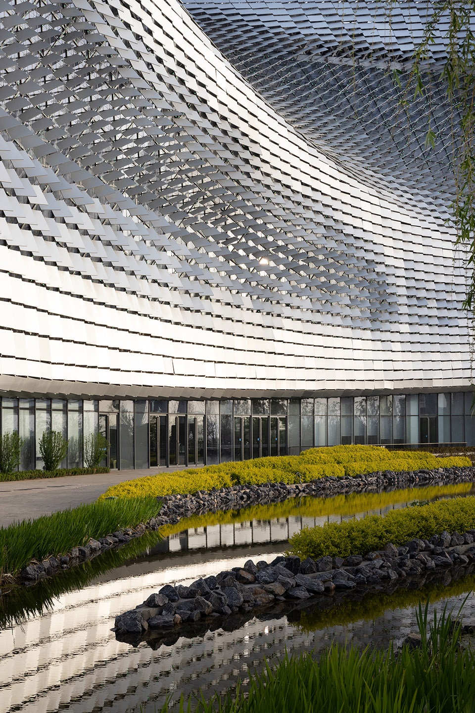 new science and technology museum of henan province by tjad