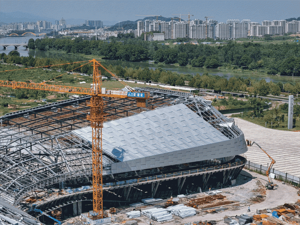 Hushan Sports Park Swimming Center by LYCS Architecture Work