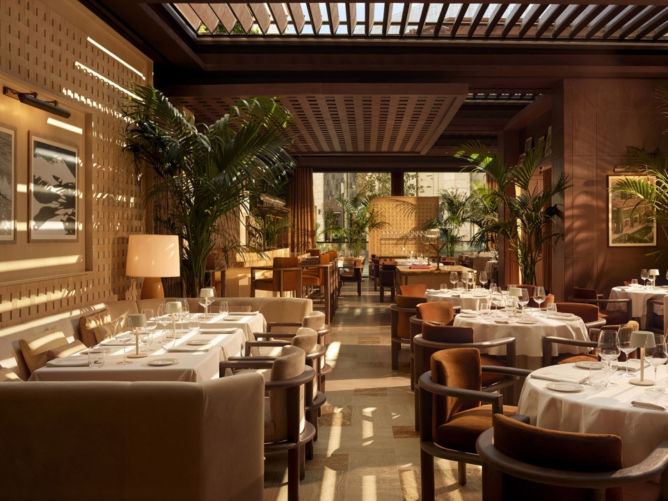 esca restaurant by urbanjobs