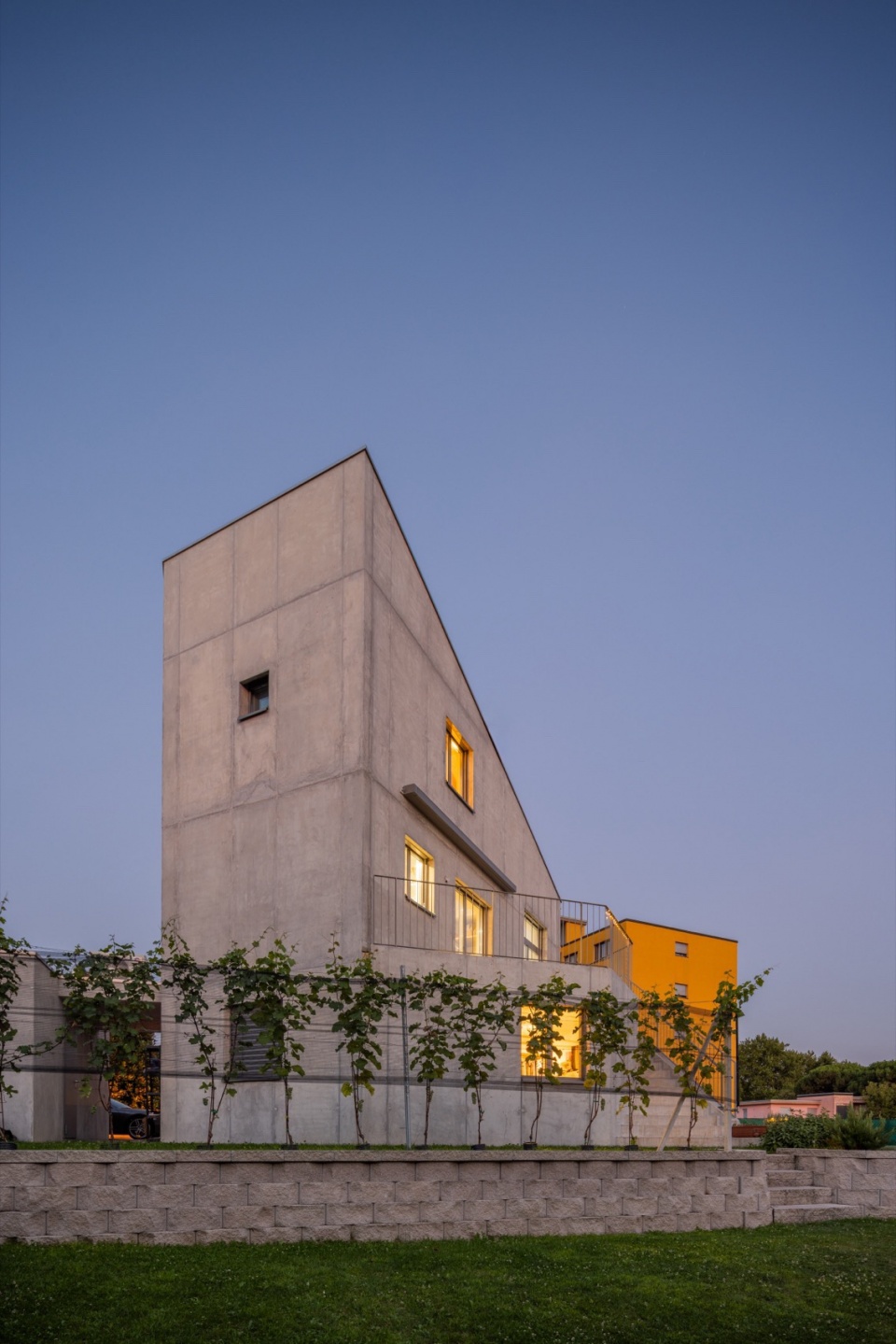 SWISSHOUSE XL in Coldrerio Davide Macullo Architects