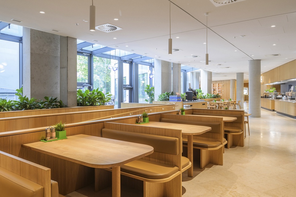 b one office building by cfmoller architects