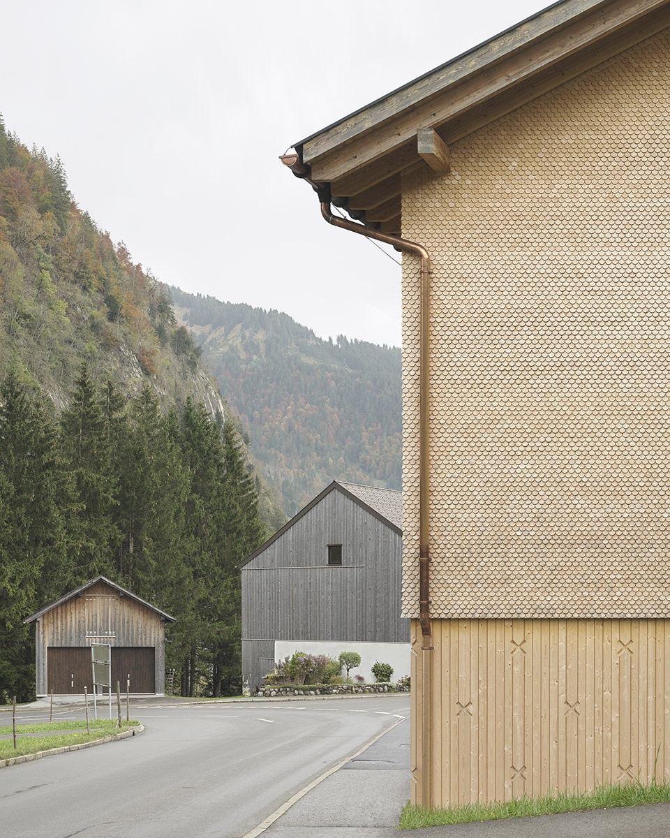 redevelopment raiffeisenbank au by firm architekten