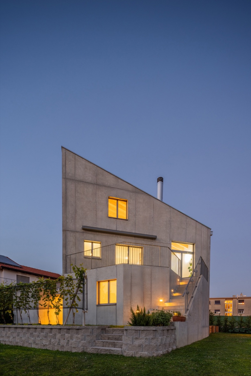 SWISSHOUSE XL in Coldrerio Davide Macullo Architects