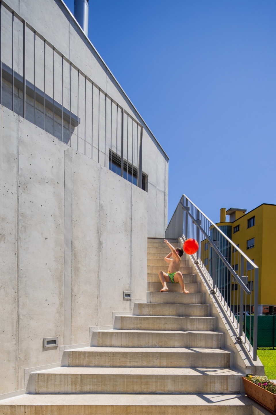 SWISSHOUSE XL in Coldrerio Davide Macullo Architects