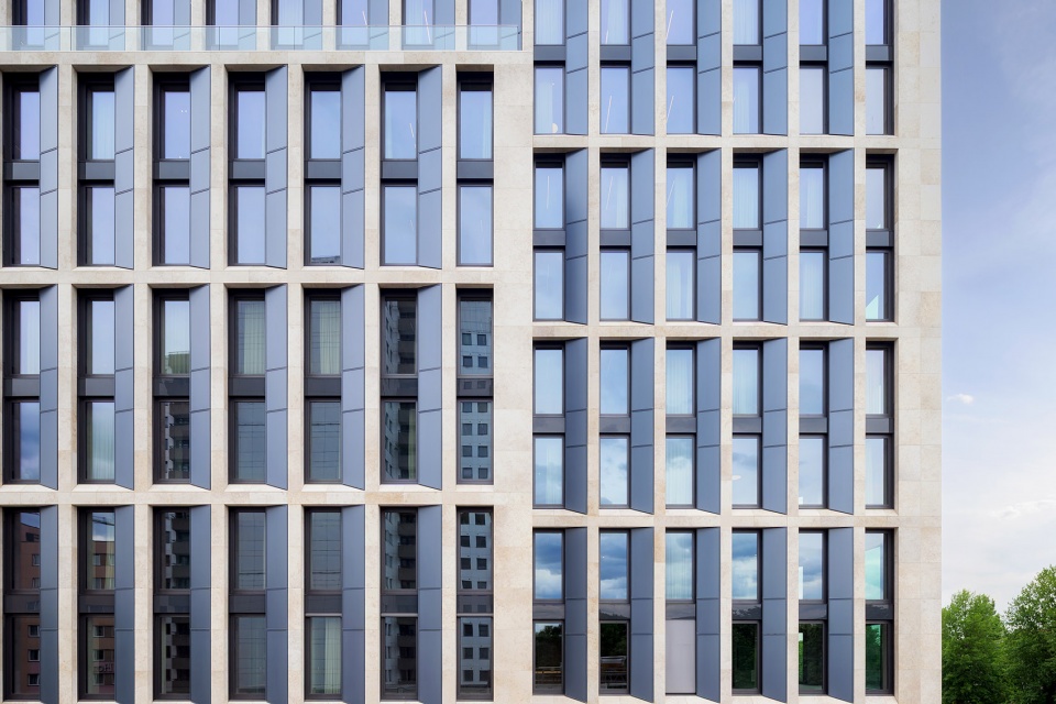 b one office building by cfmoller architects