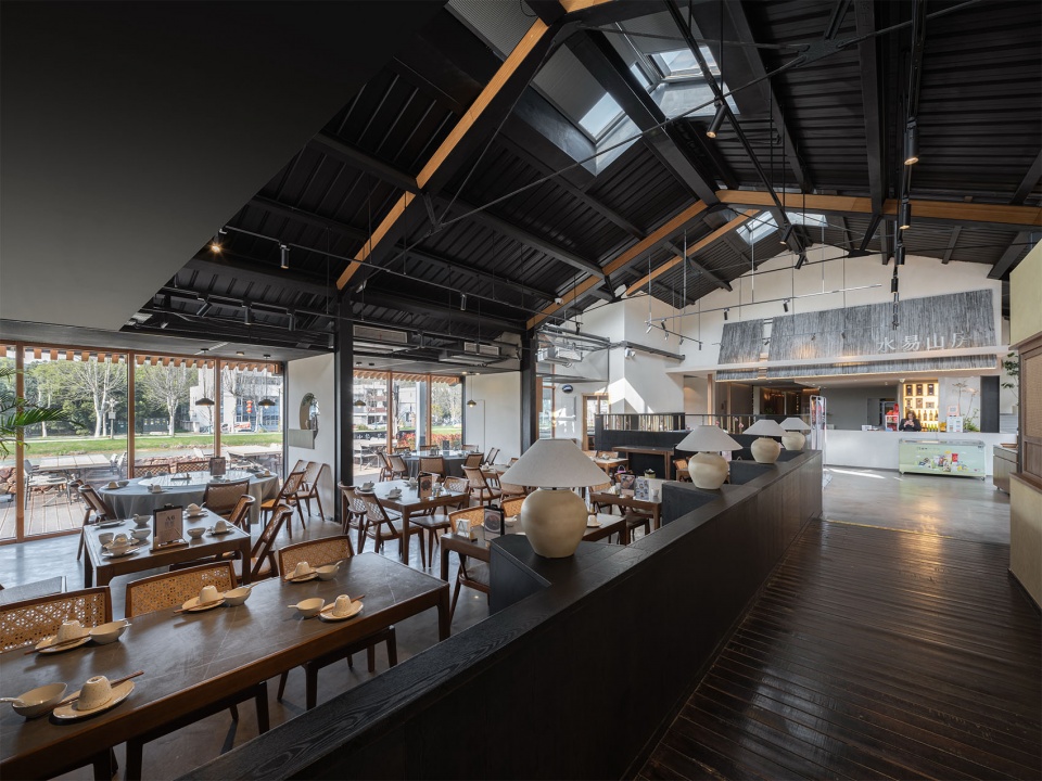 restaurant
