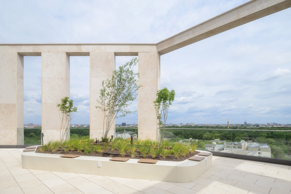 b one office building by cfmoller architects