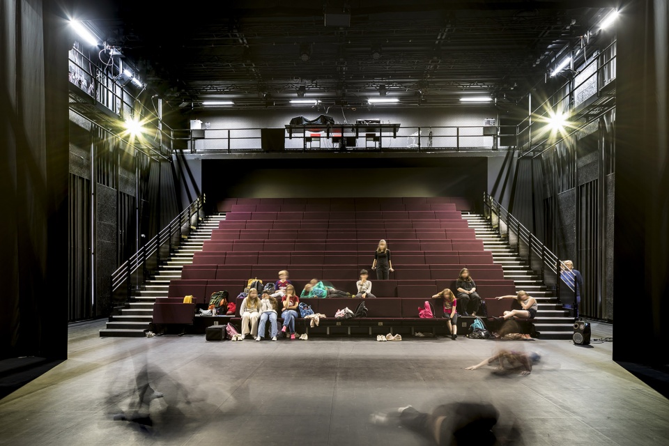 the regional theatre of the beauvaisis by the atelier ajc