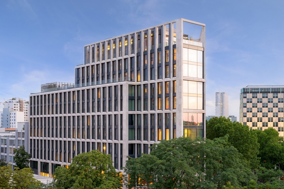 b one office building by cfmoller architects
